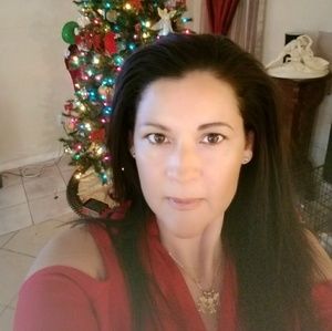 Meet your Posher, Gabriela